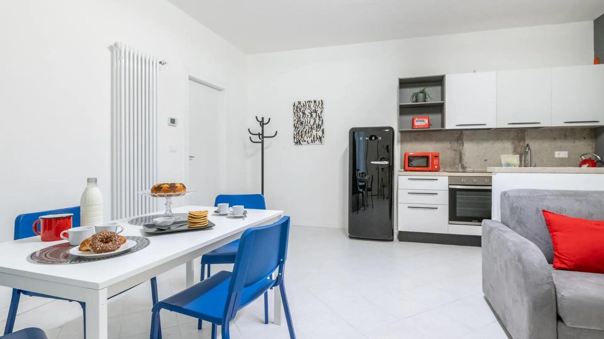Chic&Pop Apartment By Pleiades Home Livorno