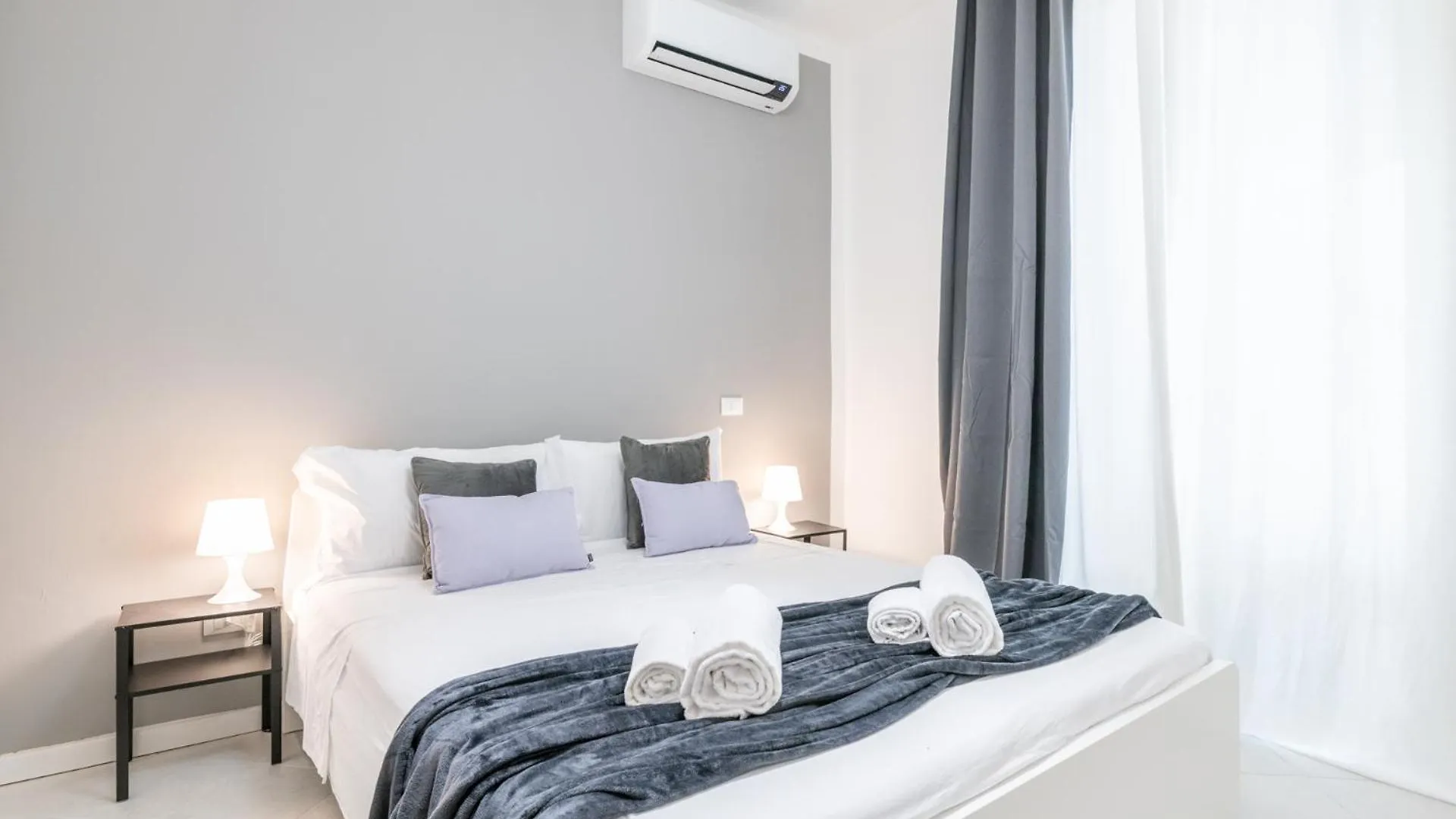 Chic&Pop Apartment By Pleiades Home Livorno